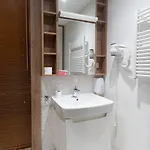 Rentplanet - Wolska Appartement