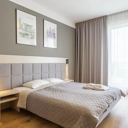 Appartement Rentplanet - Wolska Varsovie