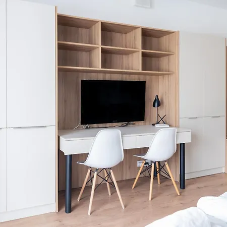 Rentplanet - Wolska Apartment