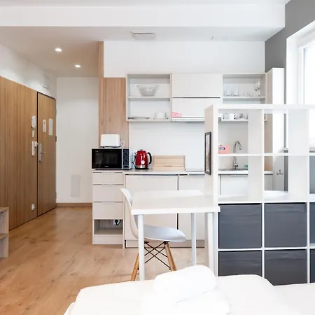 Rentplanet - Wolska Apartment Warsaw