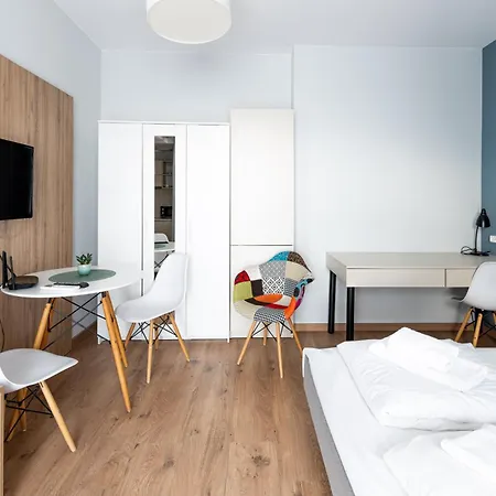 Rentplanet - Wolska * Warsaw