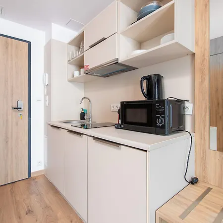 Rentplanet - Wolska * Warschau