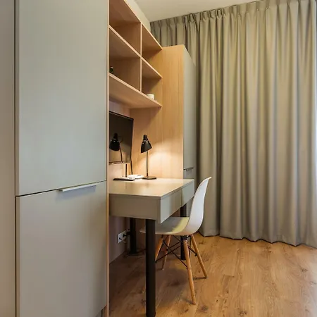 Rentplanet - Wolska * Warschau