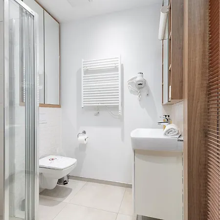 Rentplanet - Wolska 아파트